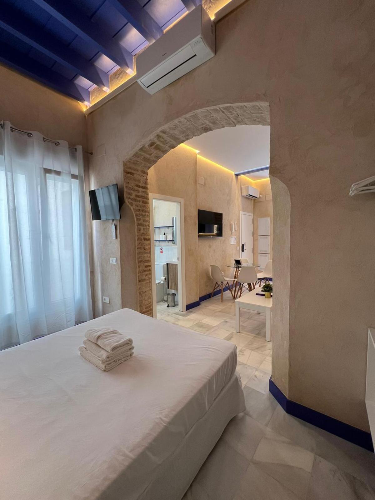 Philippe'S Home Triana Seville Exterior photo
